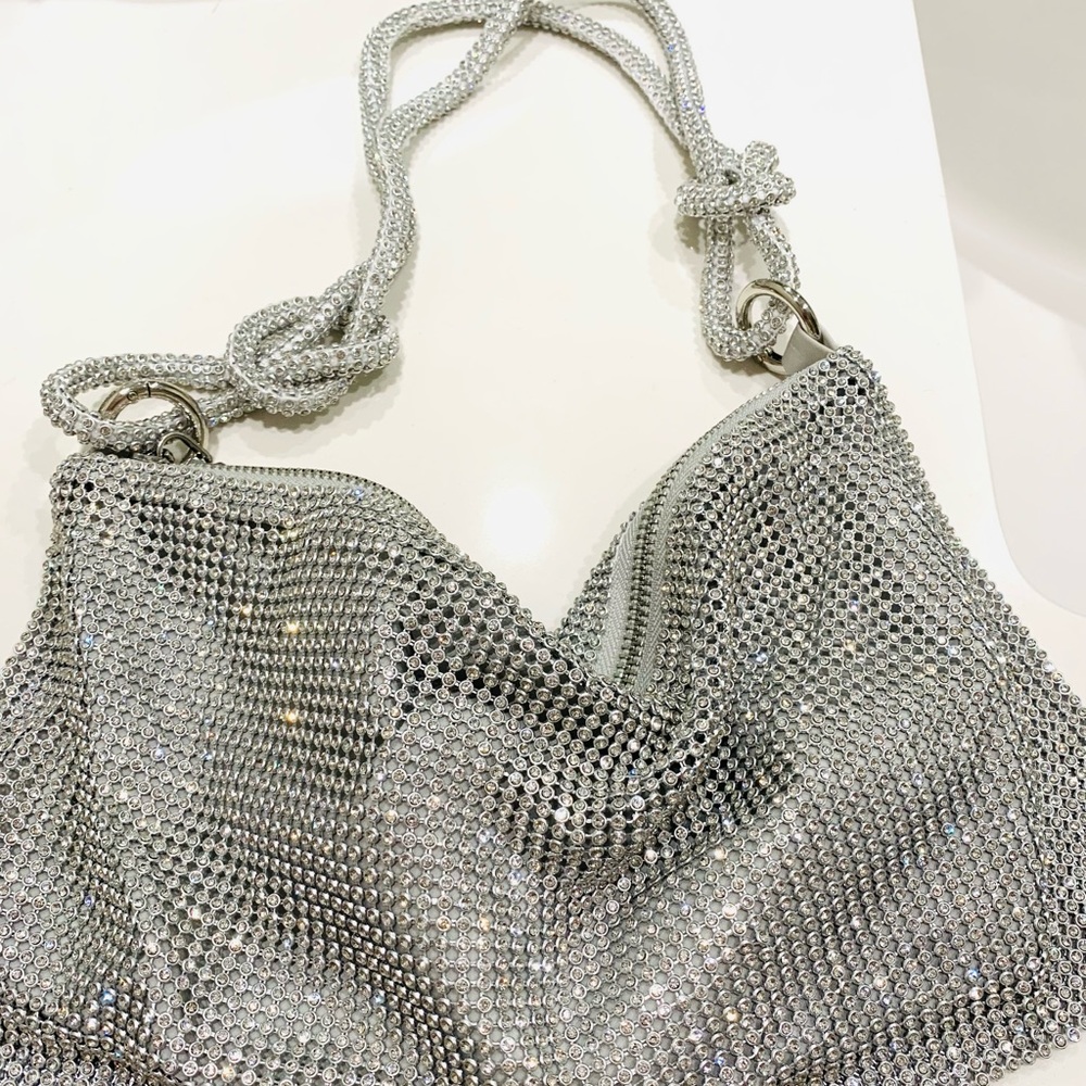 ❤️ BRAND NEW…never used!!!DESIGNER RHINESTONE Shoulder Bag!